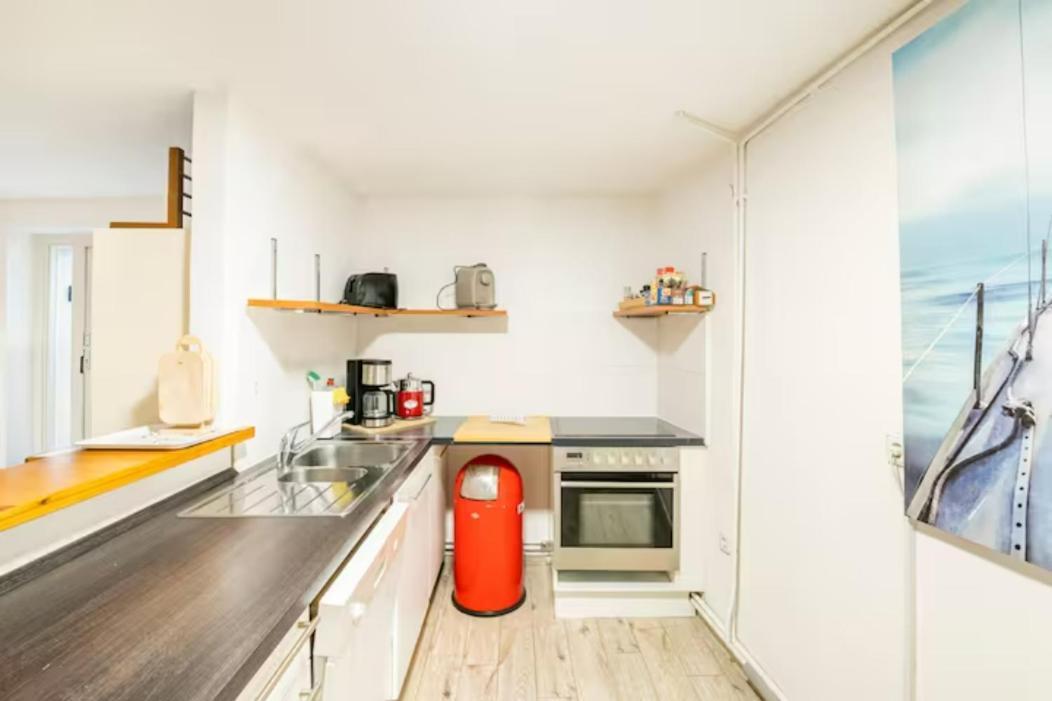 Gemuetliche 3-Zkb Wc Souterrainwohnung In Bestlage Hamburg Eksteriør bilde